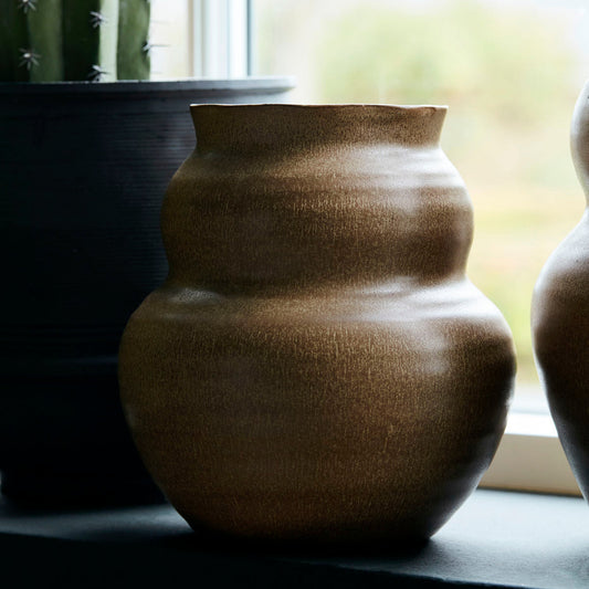 House Doctor Juno Vase – Camel
