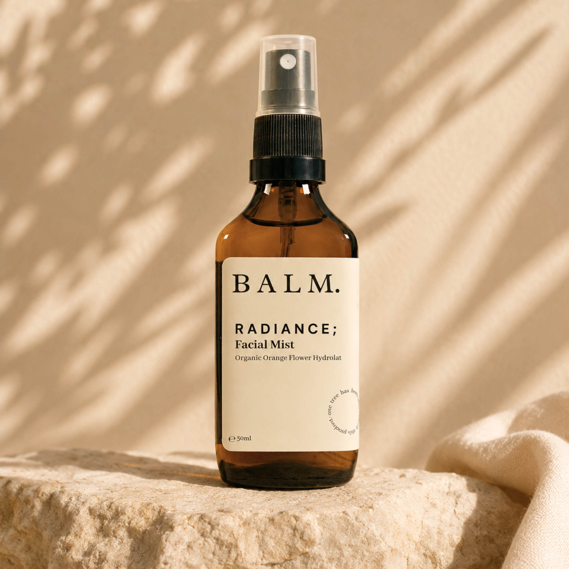 Hydrating facial mist for refreshing skin throughout summer